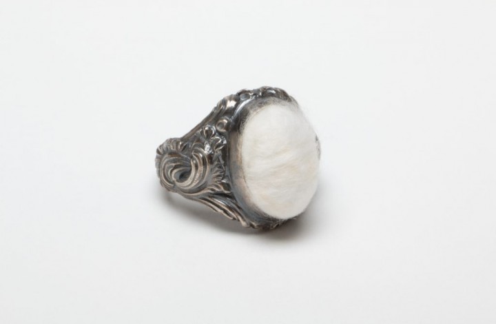 Signet ring, cotton
